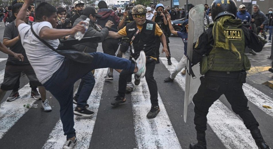 Castillo denunció un “plan maquiavélico” y sus seguidores tomaron un aeropuerto