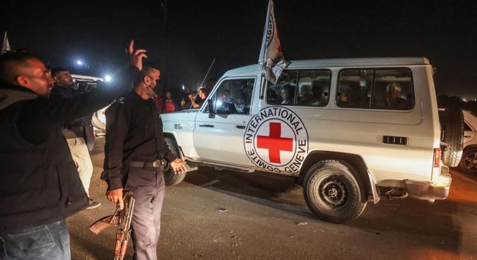 Hamas liberó finalmente los 13 rehenes israelíes y 4 extranjeros, y sigue el intercambio acordado